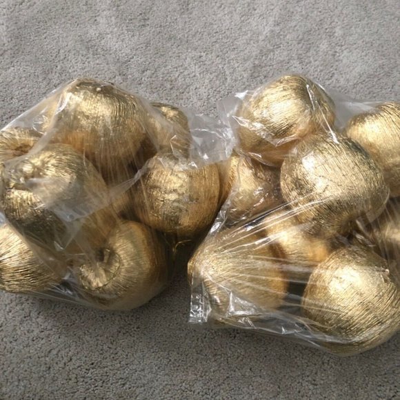 Vintage Decorative Christmas Ornament Apples Metallic Gold (15) - Picture 6 of 11